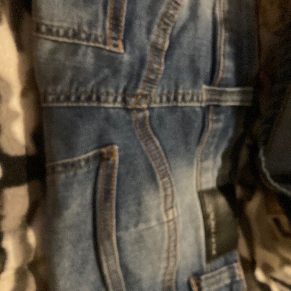Cute Kylie and Kendall shorts high rise